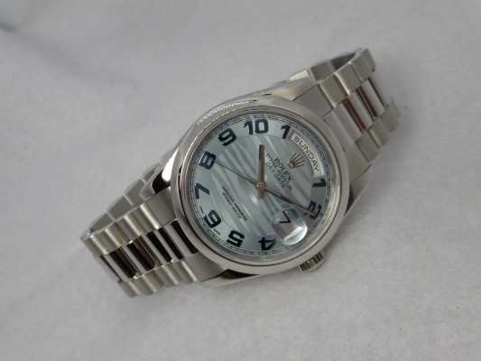 ロレックス デイデイト Ref-118206 PT ICE BLUE Roman Dial（RD-84／2001年)の詳細写真2枚目