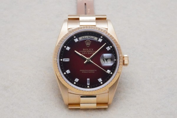 ロレックス デイデイト Ref-18038 BURGUNDY DIAL GUARANTEE&BOX（RD-119／1986年)の詳細写真2枚目